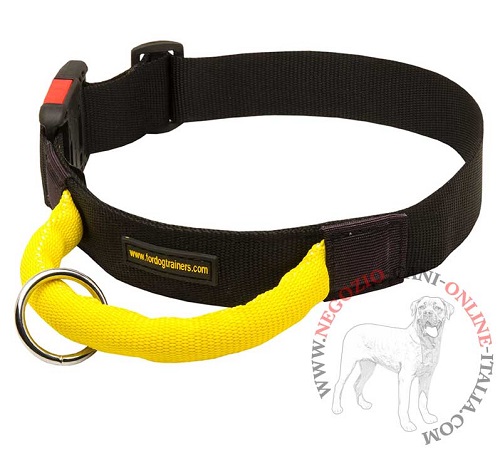 Collare in nylon con maniglia Strong link per Terrier Nero Russo