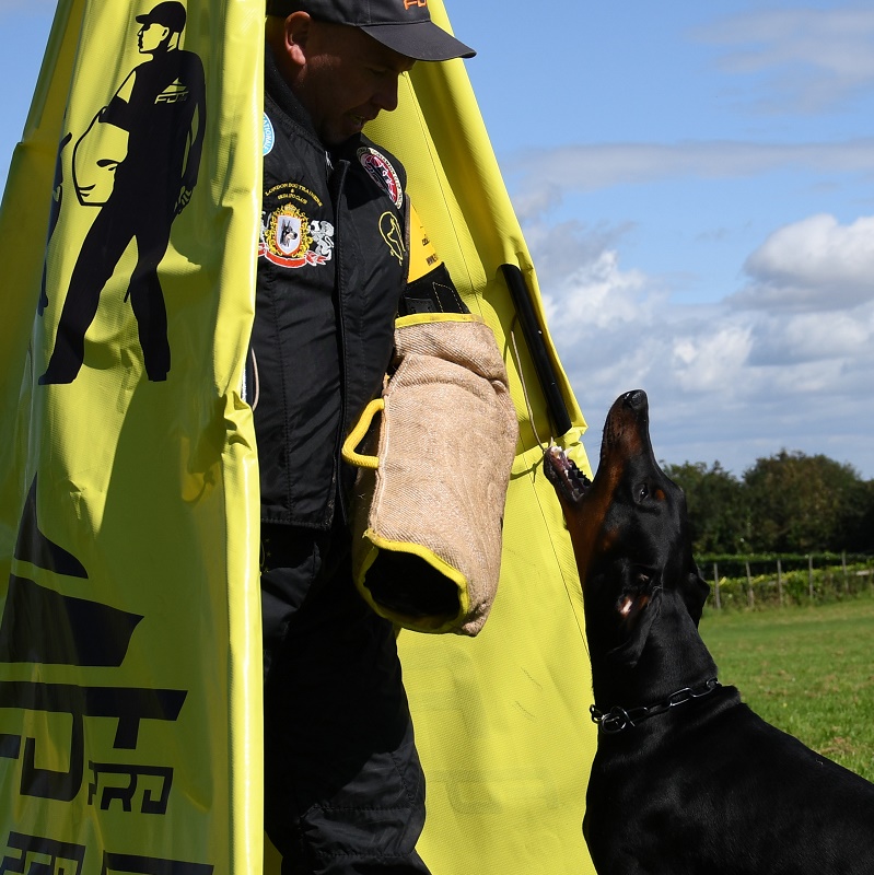 Manica protettiva con fodera in juta per addestramento cane - Clicca l'immagine per chiudere