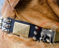 Collare in pelle con decorazioni multiple per Dogue de Bordeaux Collare in pelle con decorazioni multiple per Dogue de Bordeaux